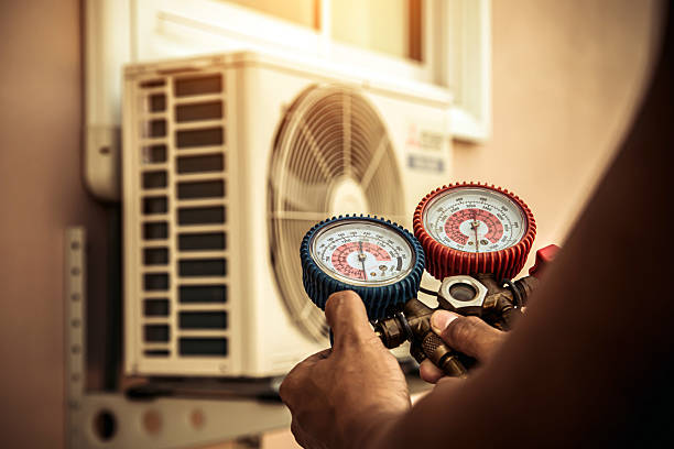 Professional Hvac technician working in Gladewater, TX
